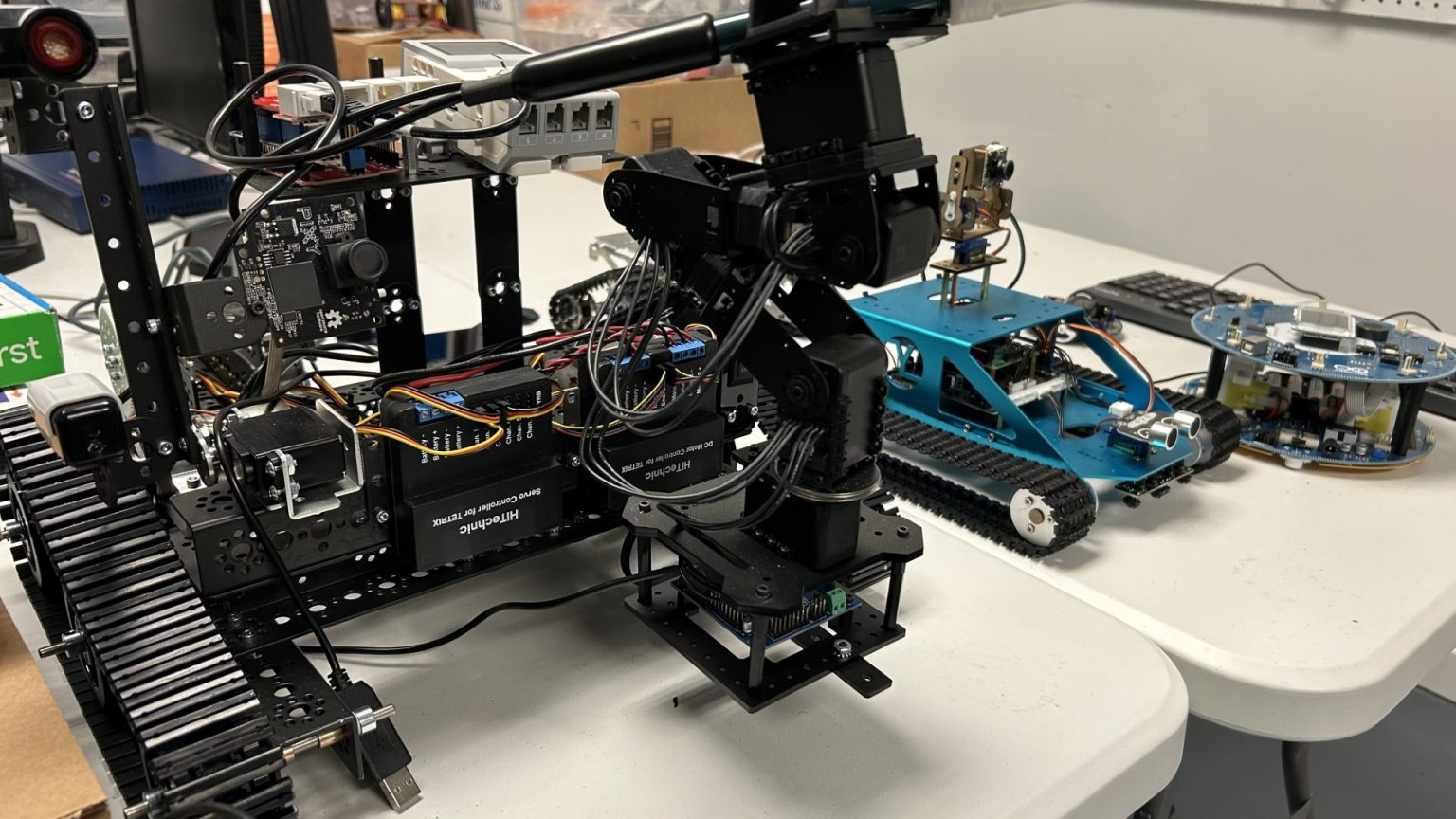 Robotics Lab – OAK HILL COLLABORATIVE